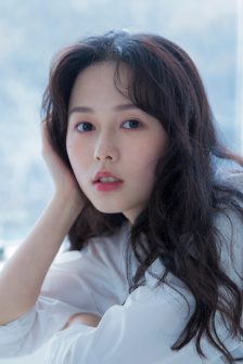 持田茜