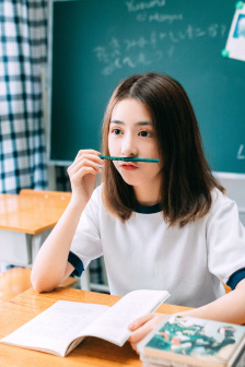 老何船上弄雨婷第12章